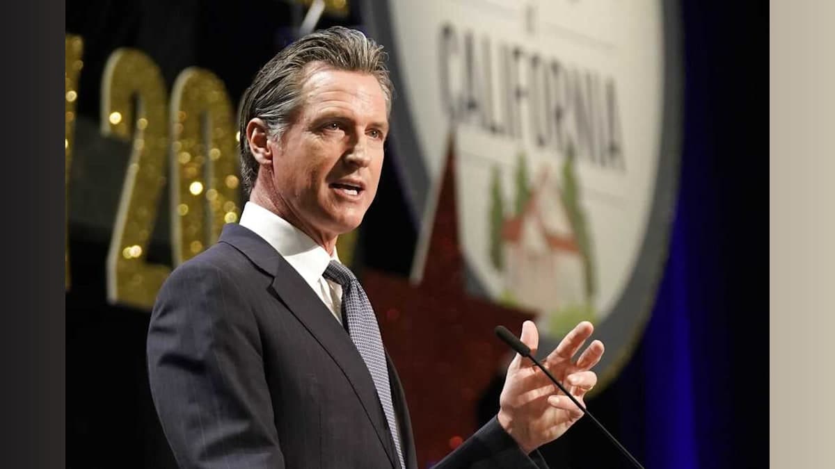 Governors at Odds: Can They Get Their Troops in Line?