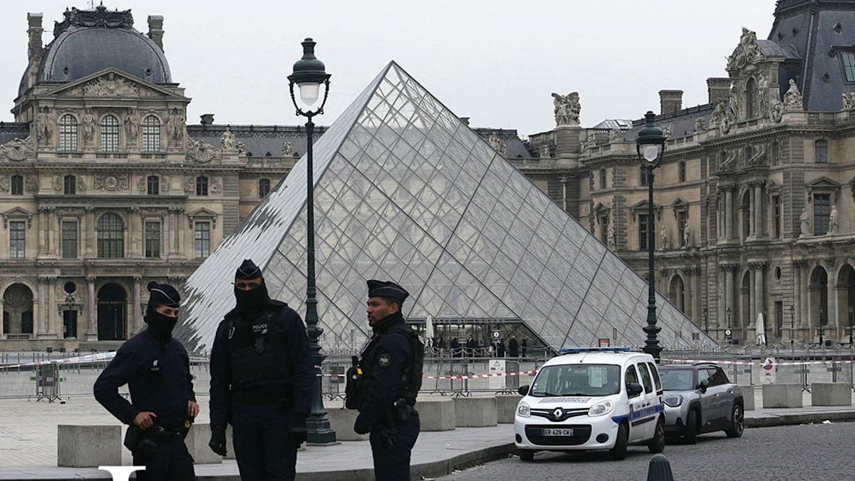 The Louvre Jewel Heist: How Thieves Stole a Piece of History in Seven Minutes!