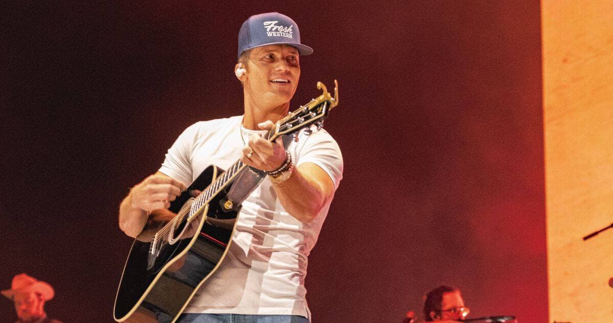 Parker McCollum Turns Tinley Park Into a Night of Laughs and Great Music!