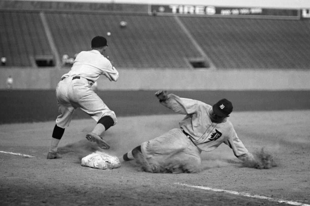 Ty Cobb's Daring Home Steal: The Day Baseball Became a Mind Game