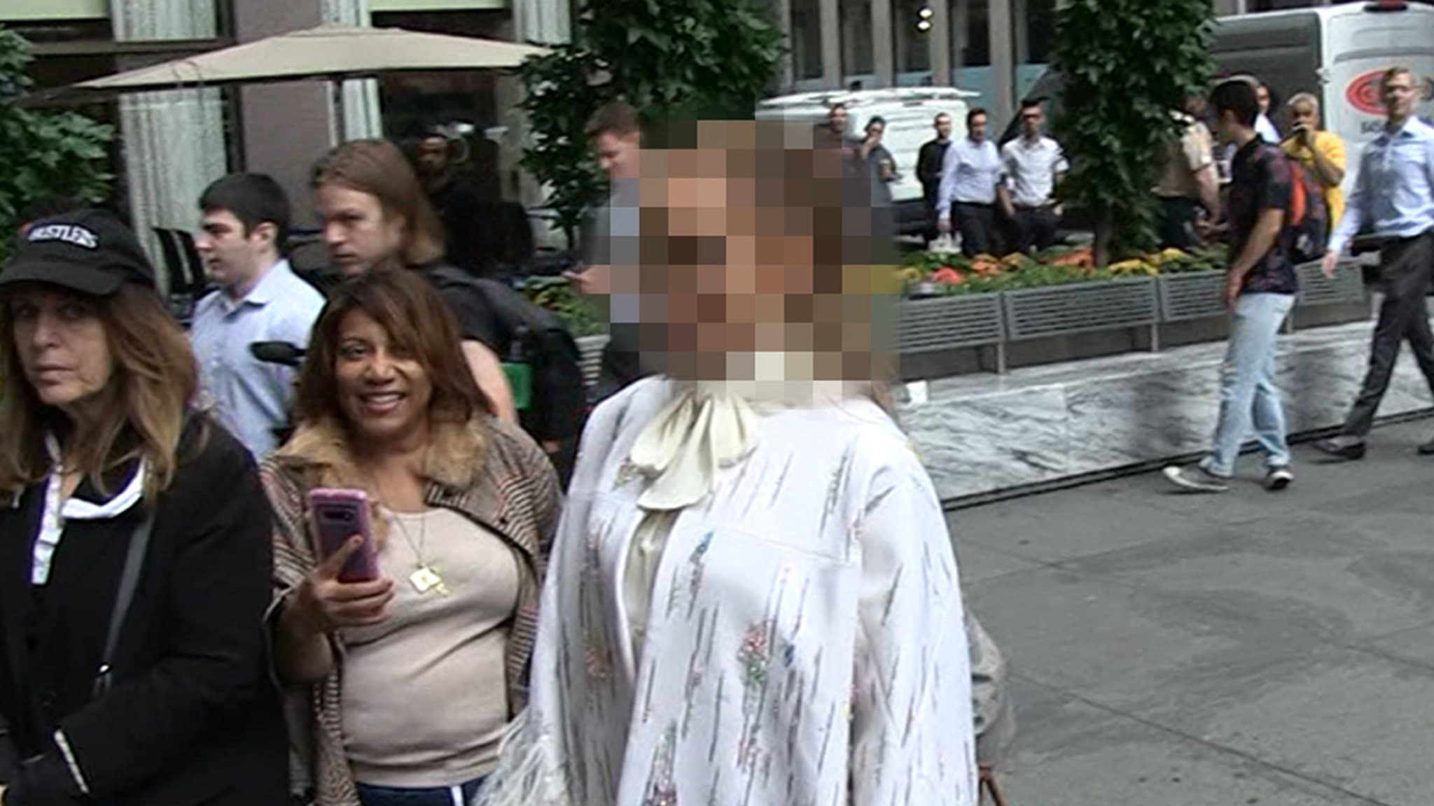 When Fashion Meets Fame: Guess Who This Style Star Is!