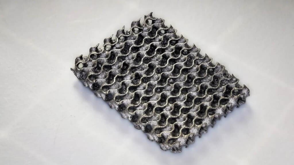 Metal Grown in Gel: The New Frontier of Manufacturing?