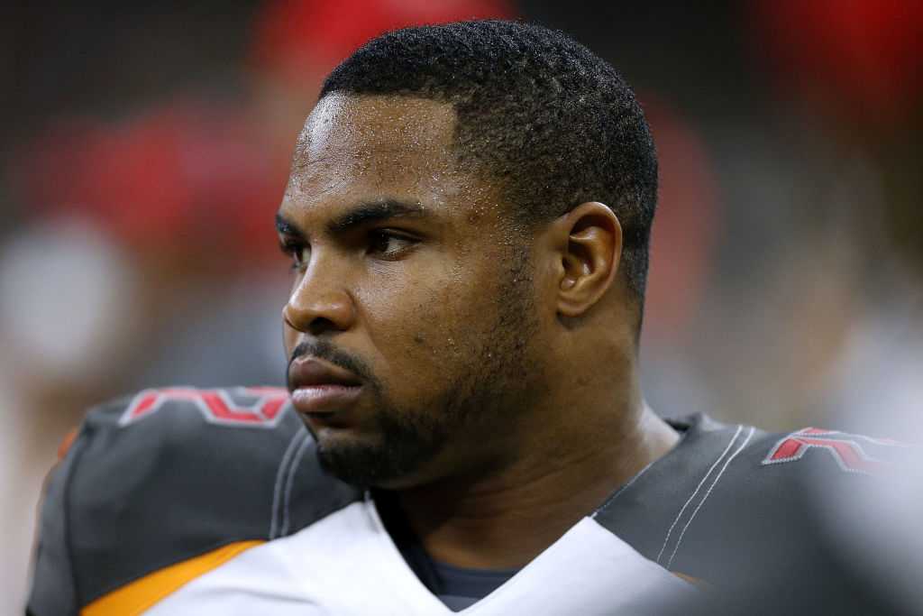 NFL Star Doug Martin Passes Away at 36: Remembering a Rushing Legend