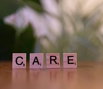 When Life Gives You lemons, Live in Your Car to Save Your Aunt: A Heartwarming Sacrifice!