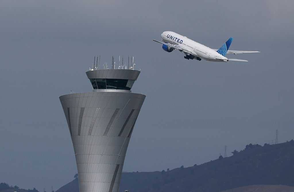 Weather Balloons and Turbulence: The Scary Flight That Took a Bizarre Turn!