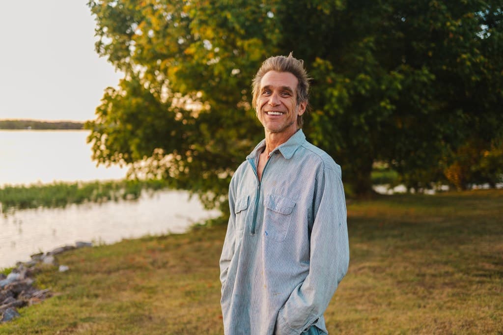 Todd Snider's Tour Hits a Snag: Assault Forces Cancellation, But His Spirit Remains Unbroken!