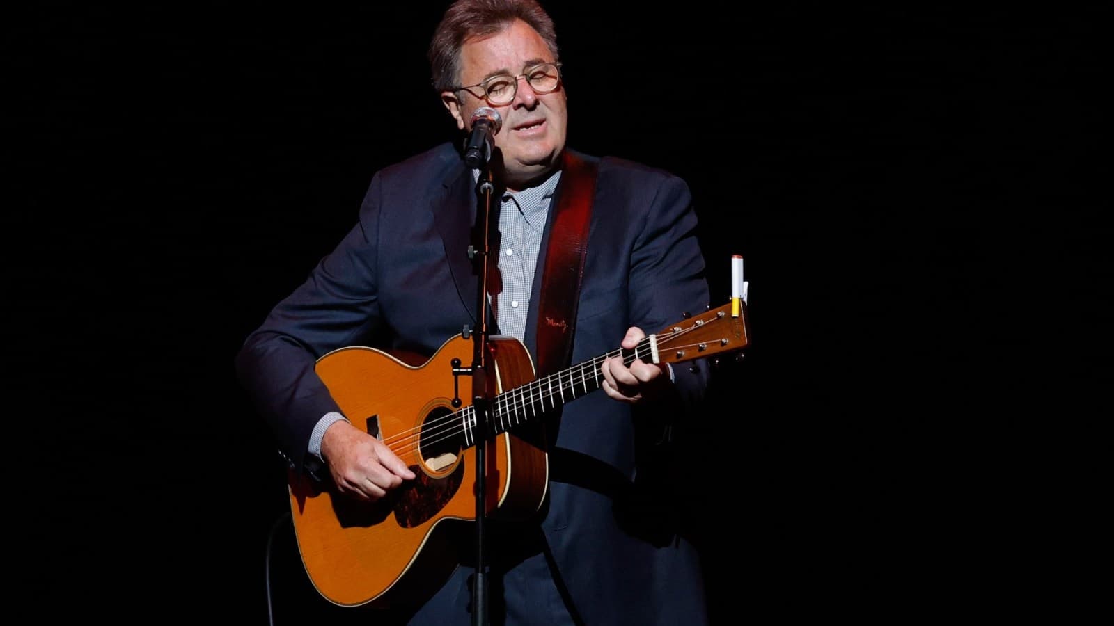 Vince Gill: The Country Icon Ready to Take Center Stage for a Legendary Honor!