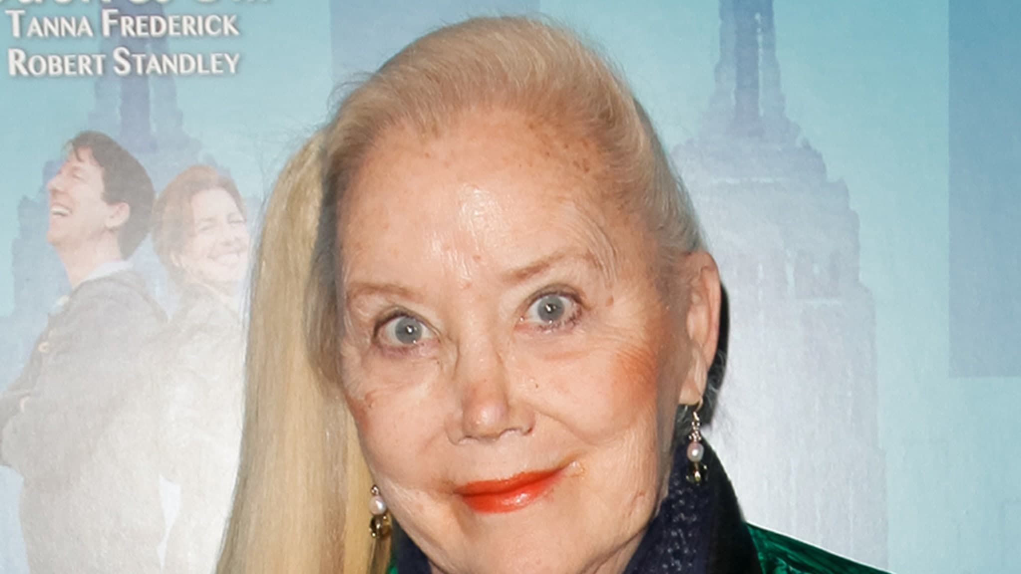 Farewell to a Star: Sally Kirkland, Golden Globe Winner, Passes Away at 84