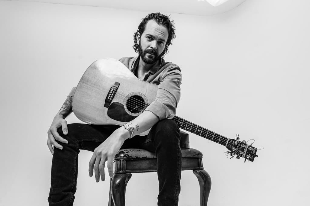 Who’s the King of the Country Manosphere? Inside the Battle for Male Artists to Make Their Mark!