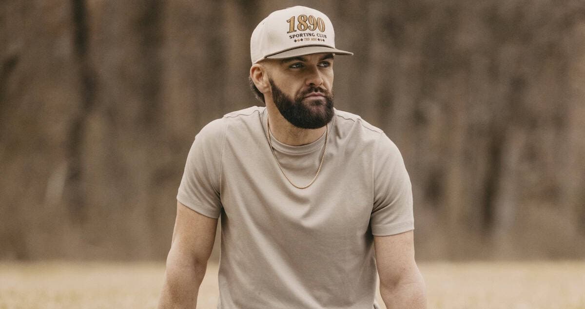 Dylan Scott Unites Generations with a Heartfelt Holiday Hit: The Story Behind “Two Christmas Trees”