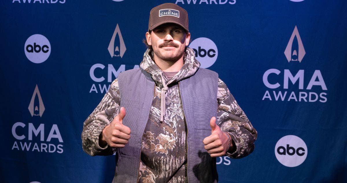 Tucker Wetmore's Big CMA Night: A Dream Come True with Mom by His Side!