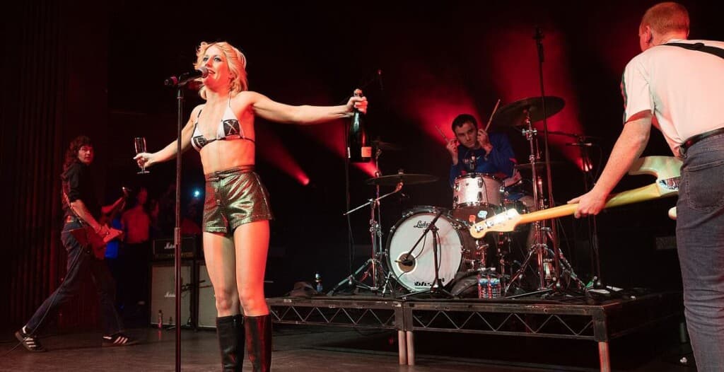 Punk Rock Generosity: Amyl and the Sniffers Turn Concert Chaos into a Night Out for Fans!