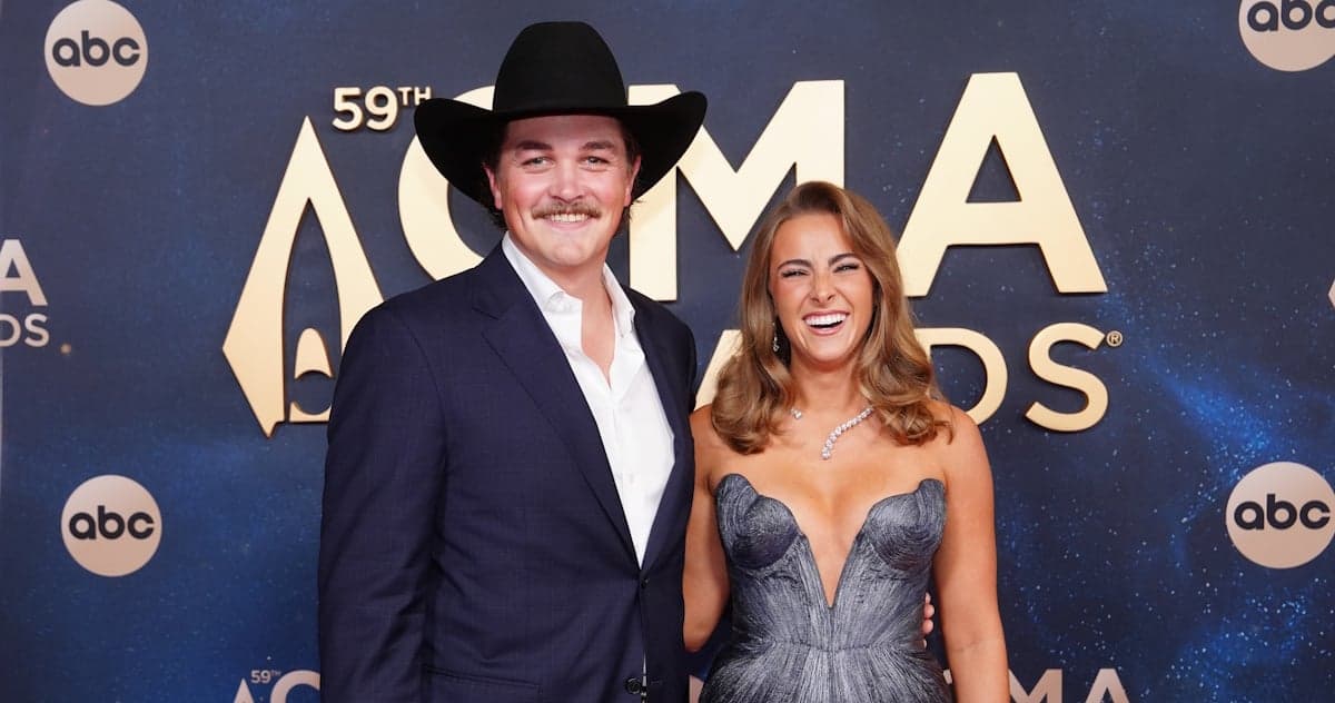 Zach Top and Amelia Taylor: Country’s Hottest Couple Steals the Spotlight at the CMA Awards!