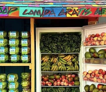 Harlem's Hidden Gem: A Community Fridge That's Changing Lives!