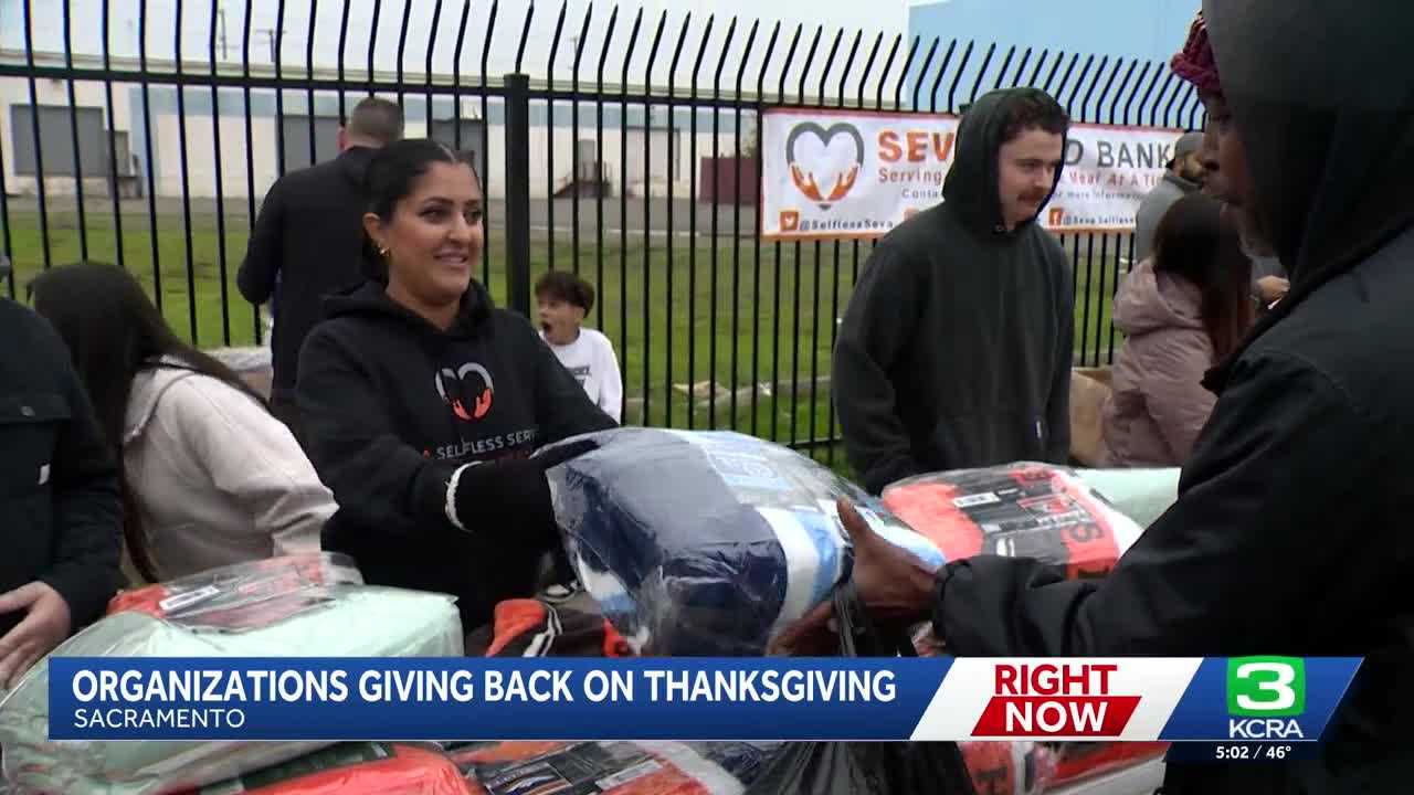 Serving Up Kindness: How Volunteers Make Thanksgiving Warm for All