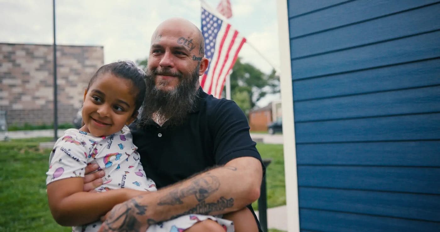 Tiny House, Big Heart: How a Veteran Reclaimed His Daughter and Life