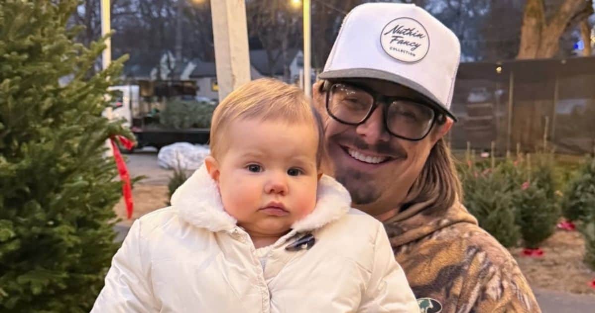 HARDY's Heartwarming Plan for Baby Rosie's First Christmas: Keeping It Simple!