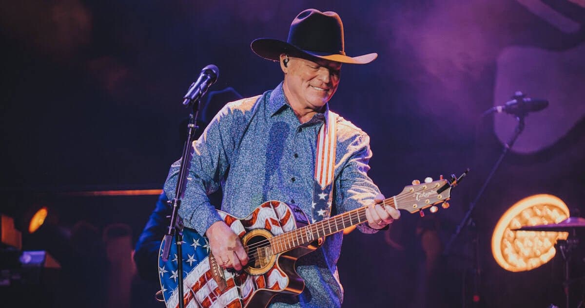 John Michael Montgomery Bids Farewell: A Night of Family, Hits, and Heartfelt Surprises!